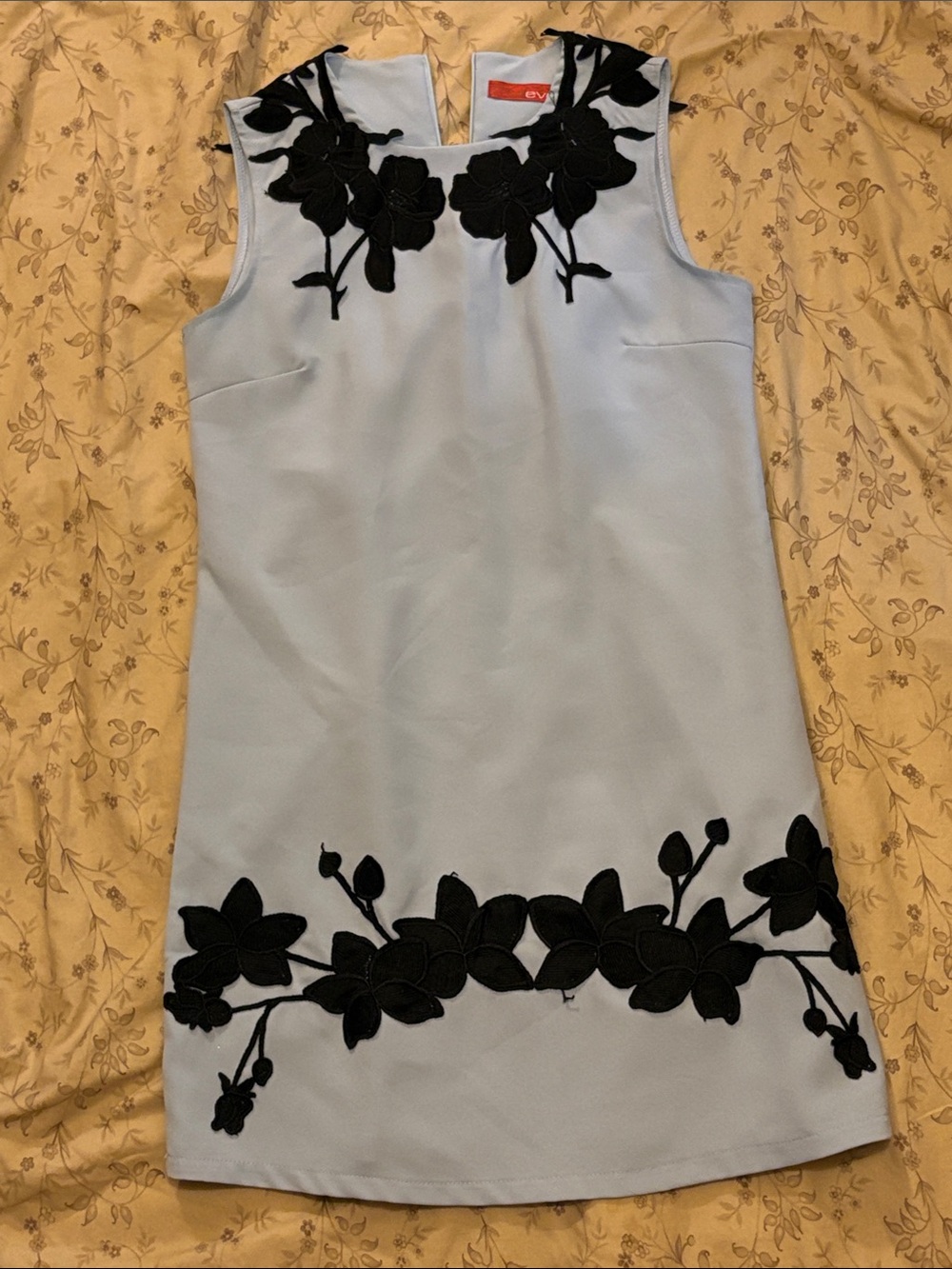 Evona by Nysense 3D Floral Applique Shift Dress